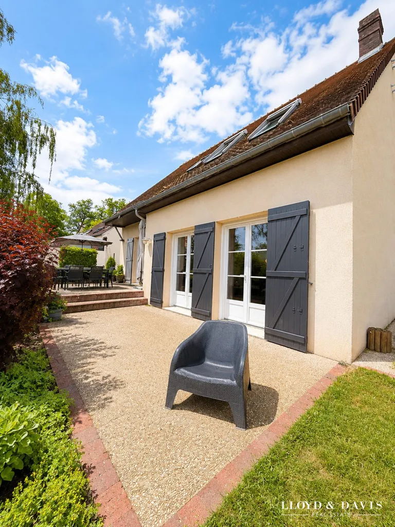 Terrasse - Pavillon Familial au Calme avec Vue Dégagée à Pierrefonds