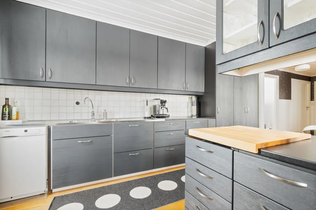 Cuisine - Suterräng House with Renovated Kitchen in Örnsköldsvik