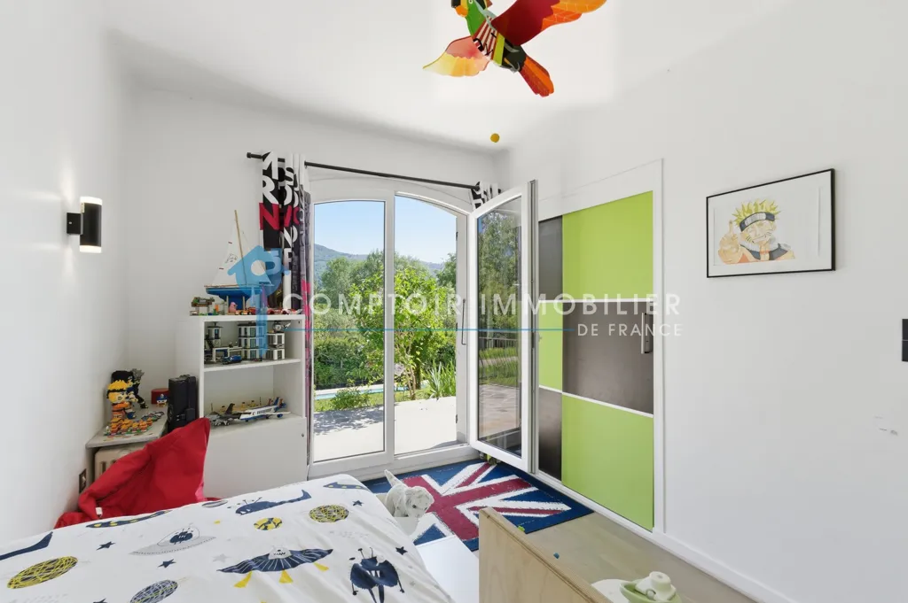 Chambres - Maison avec Vue Panoramique et Piscine à Meylan