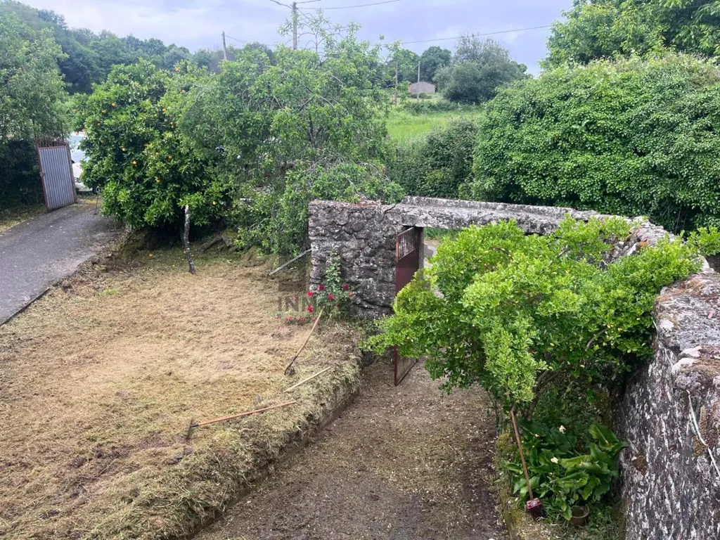 Jardin - Rustic Stone Chalet with Garden in Lobeira