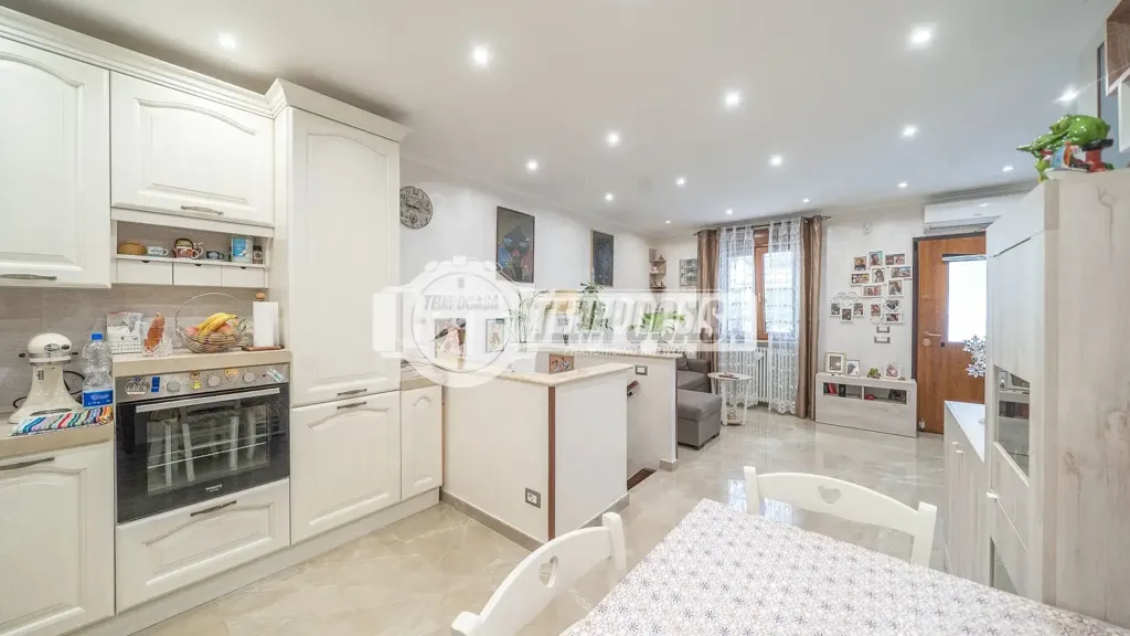 Kitchen - Rustic Trilocale with Garden in Cerveteri