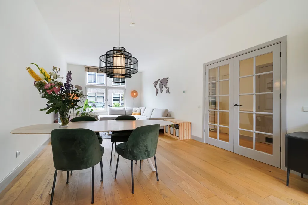 Salle à manger - Ground Floor Flat with Deep Garden in 's-Gravenhage