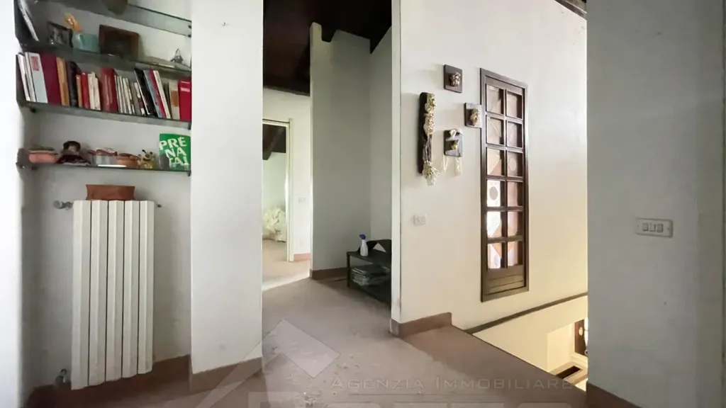 hallway_entrance