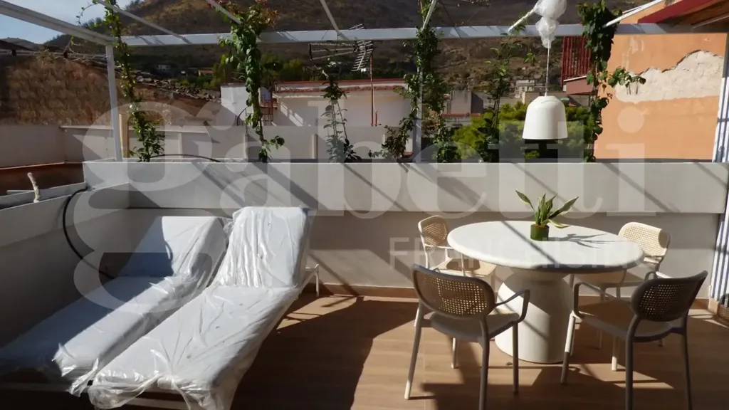 Terrass - Rustic Villa with Balcony in Palermo