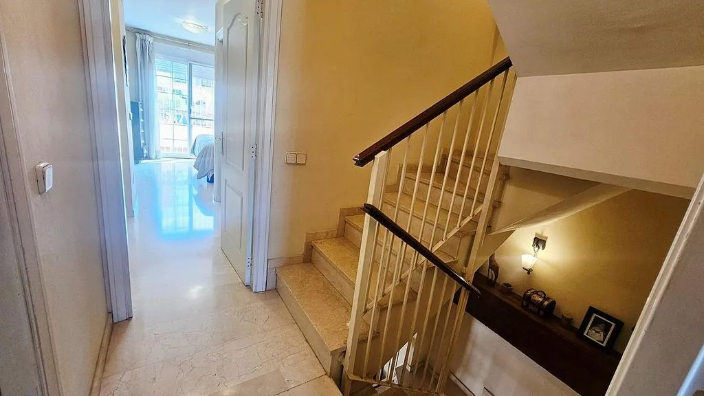 Pièces - Semi-detached House with Pool in Benalmádena