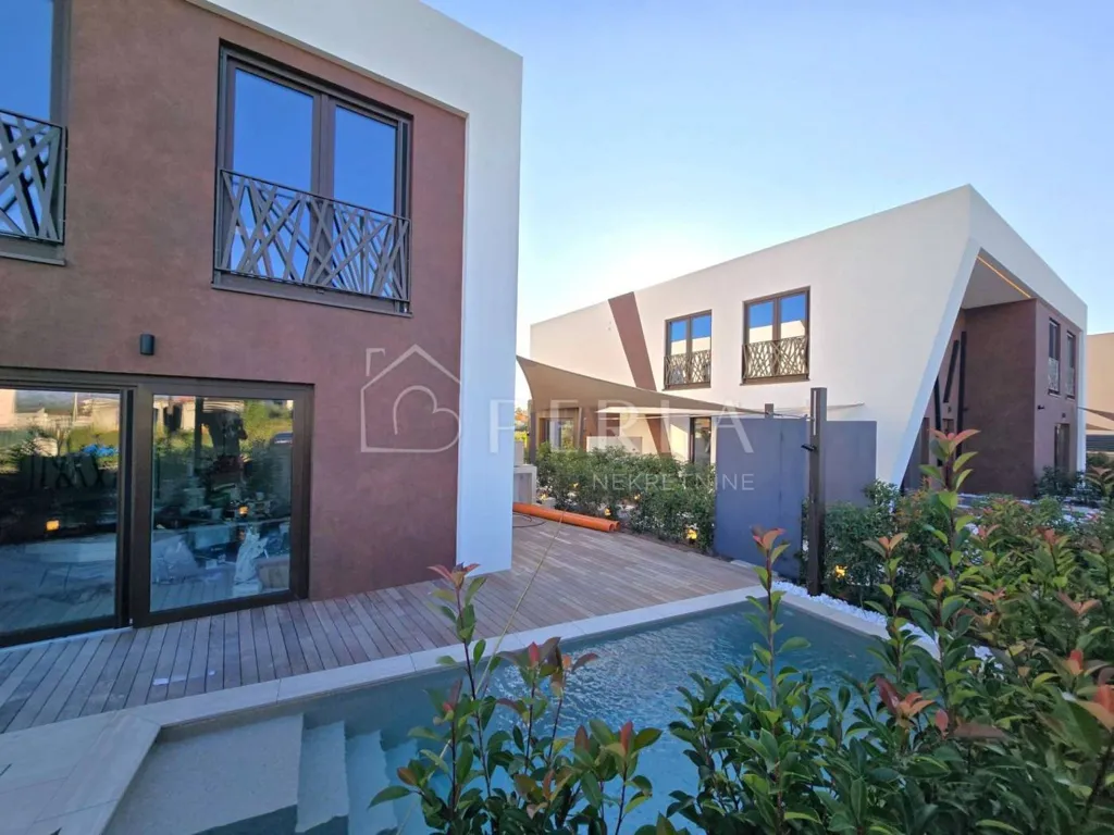 Aed - Smart Home Villa with Private Pools in Nin