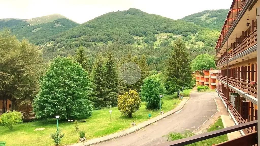 Rõdu - Apartment with Balcony in Filettino