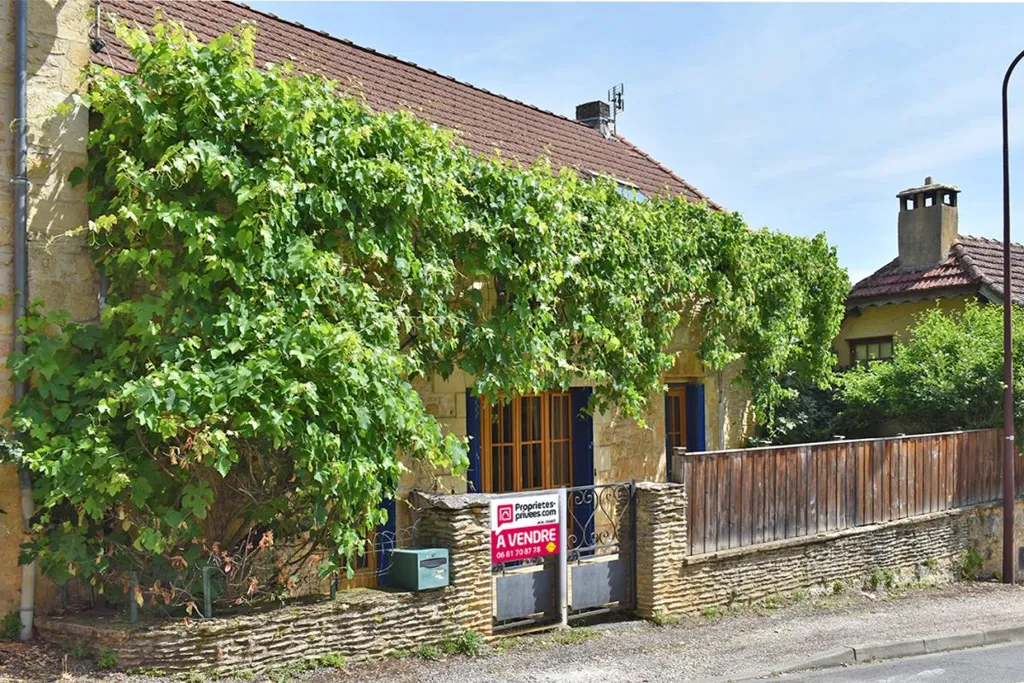 Välivaade - Rustic Stone House with Garden in Salignac-Eyvignes