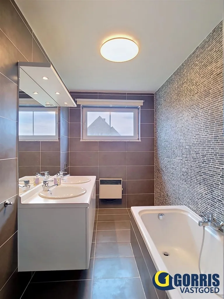 Bathrooms - Duplex Apartment with Terrace in Ramsel