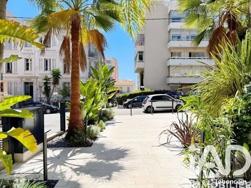 Välivaade - Renovated Apartment with Terrace in Cannes Centre