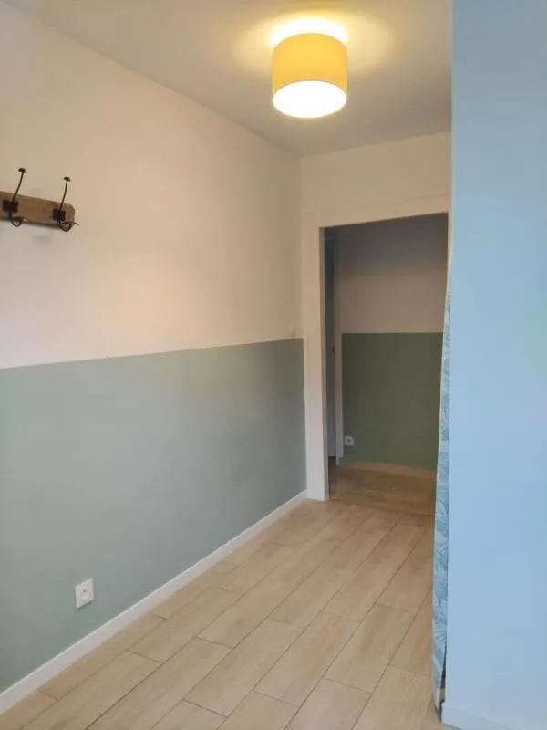 Entrée - Maison Entièrement Rénovée avec Jardin à Château-Thébaud