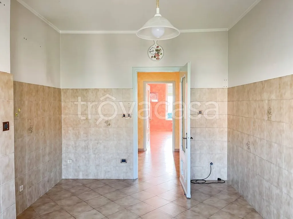 Ingresso - Spacious 4-Bedroom Apartment with Balconies in Piossasco