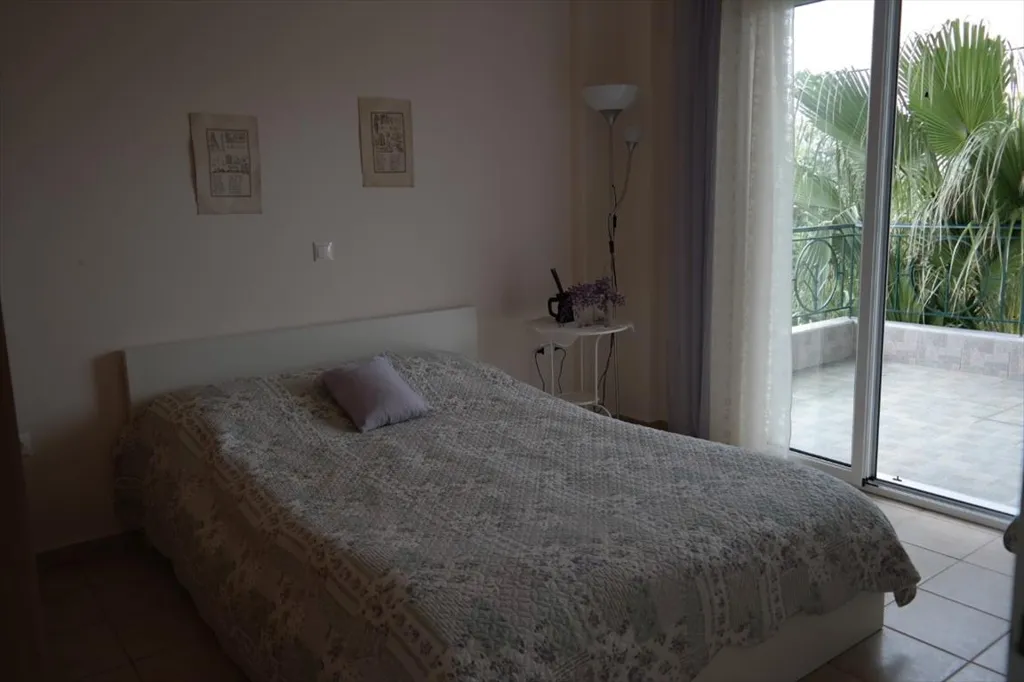 Chambres - Detached House with Mountain View in Diakopto