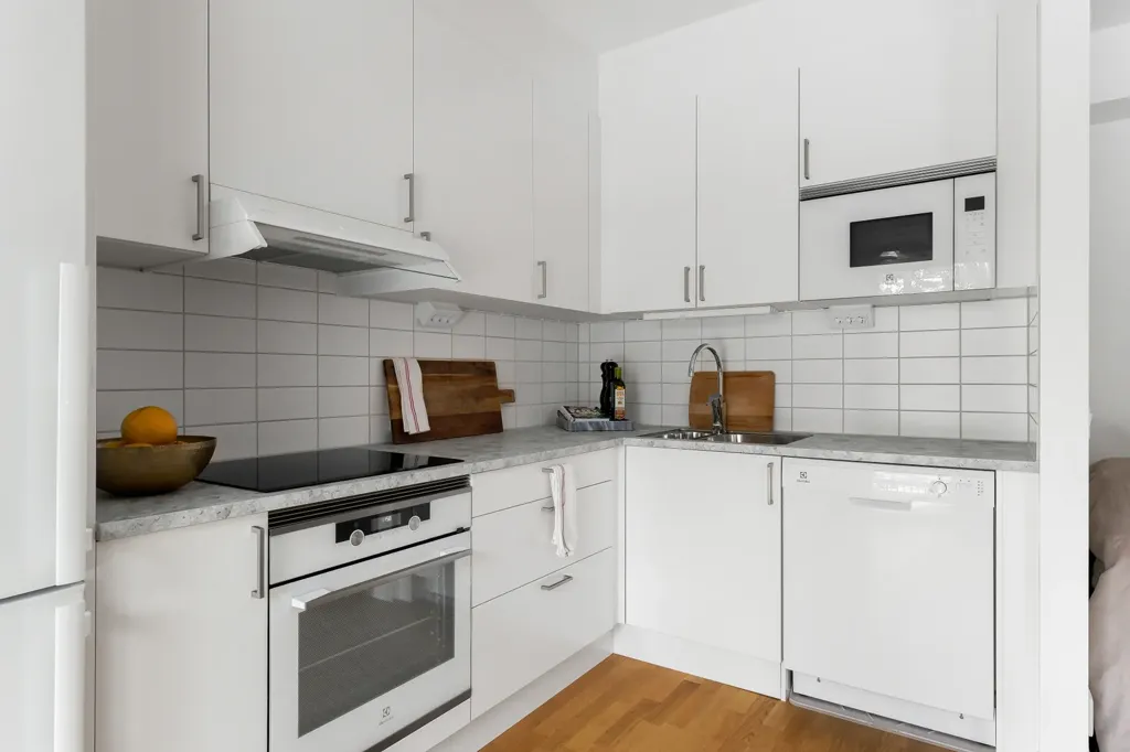Köök - Modern Flat with Balcony in Farsta