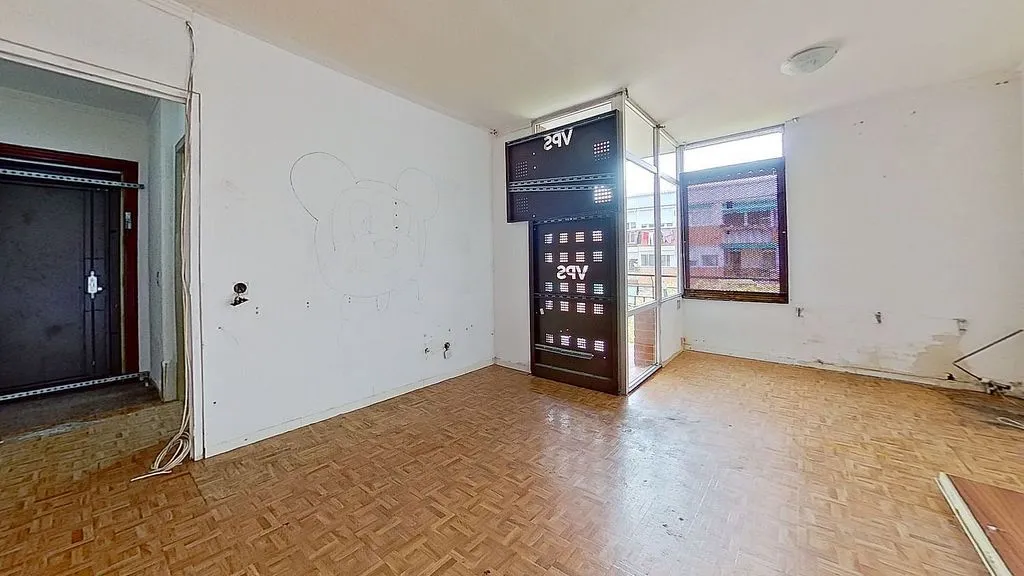 Pièces - Spacious Apartment with Terrace in Usera, Madrid