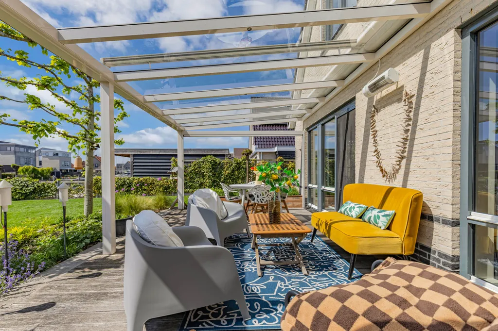 Terrasse - Villa with Private Dock in Lemmer