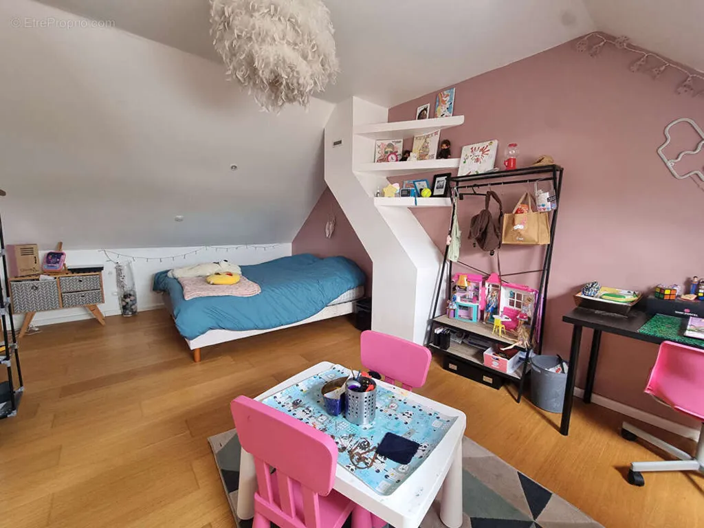 Bedrooms - House with Pool in Tourville-sur-Odon