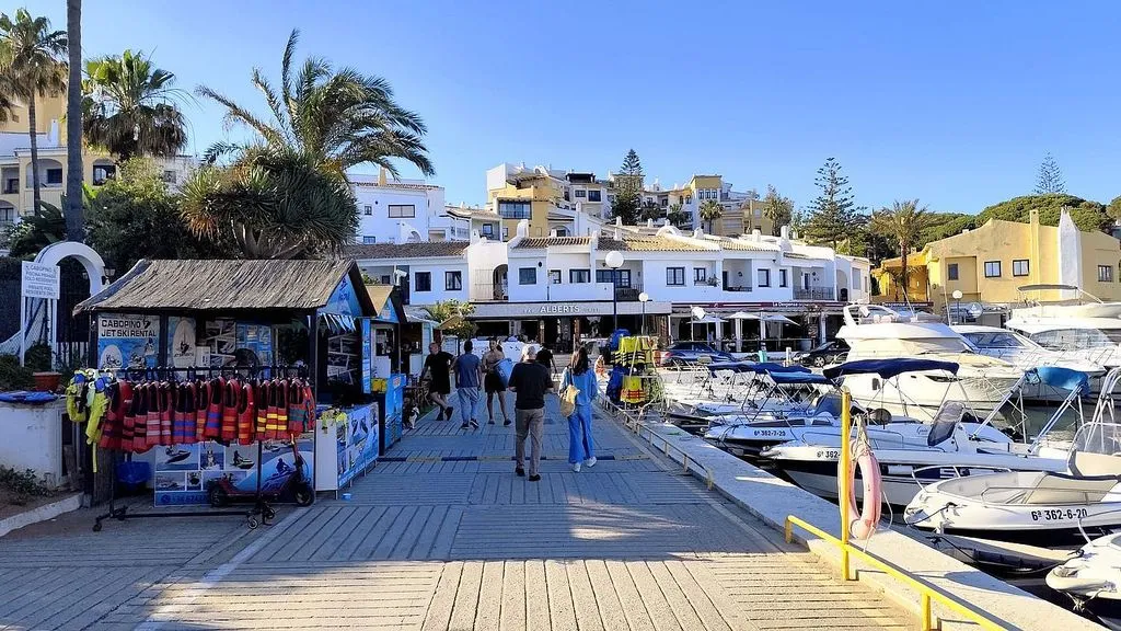 Apartment with Pool and Terrace in Cabo Pino