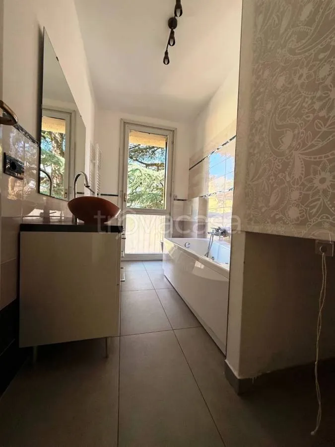 Bagni - Luxury Apartment with Pool in Lecco