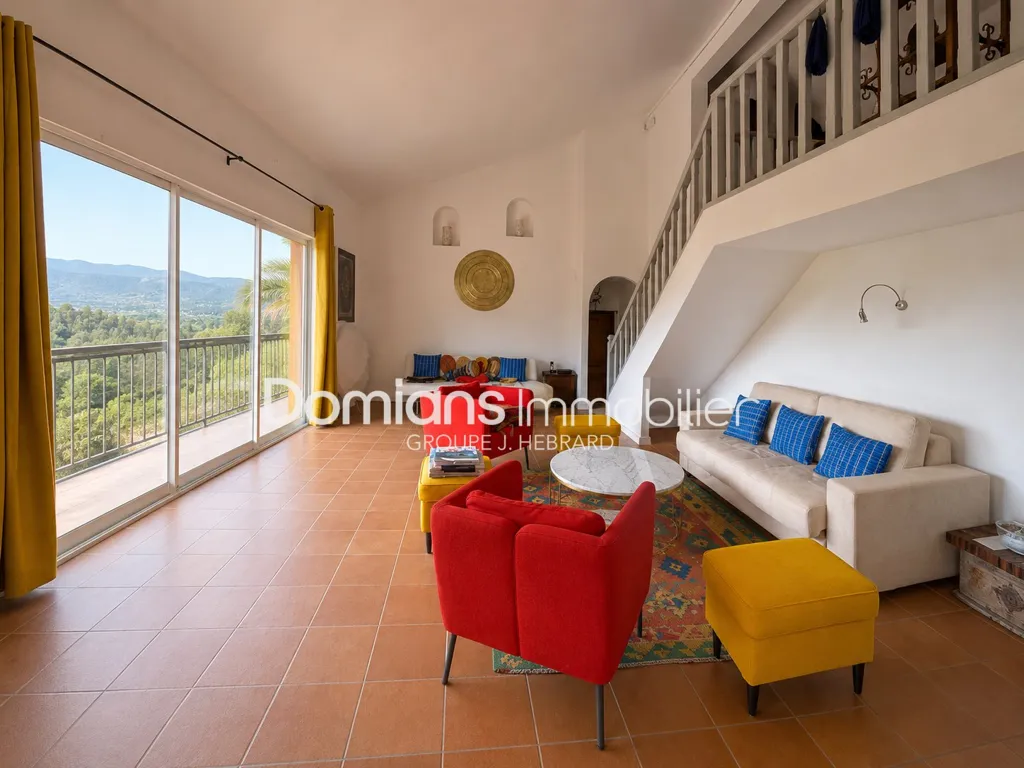 Séjour - Maison Luxueuse avec Vue Panoramique sur le Canigou à El Voló