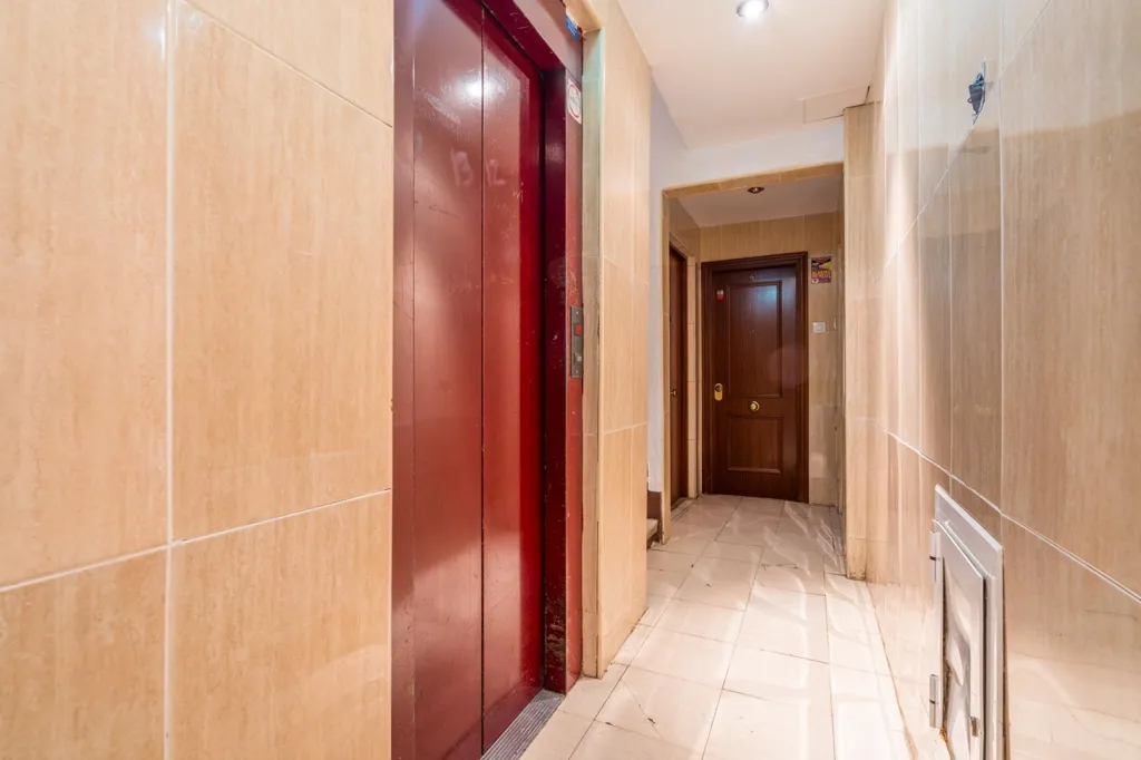Entrée - Apartment with Pool in Els Orriols, Valencia