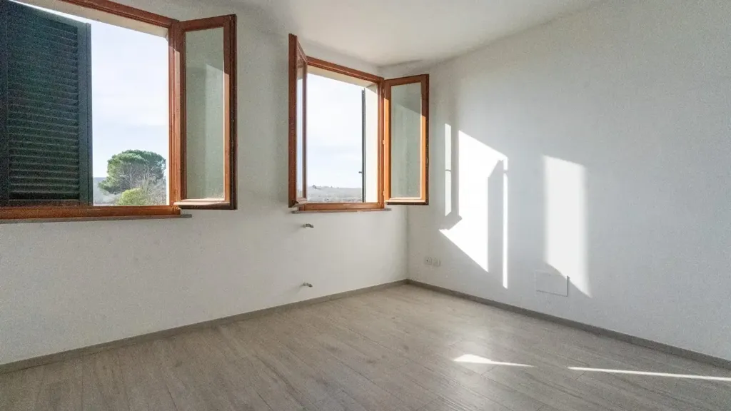 Pièces - Rearranged Apartment with Garden in Petrazzi
