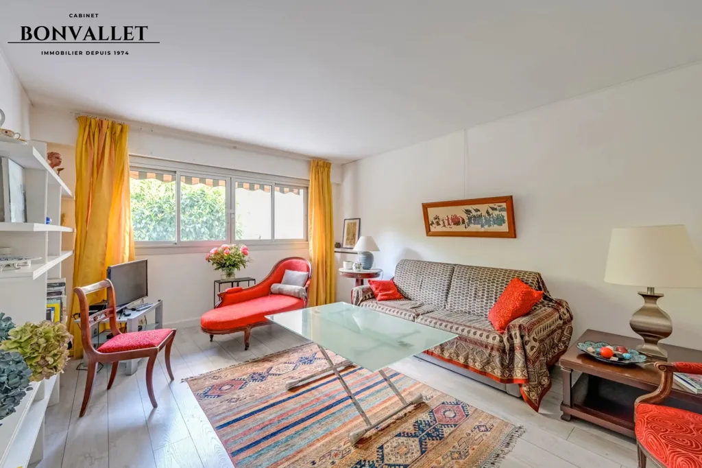 Soggiorno - 2-Bedroom Apartment with Garden in Lourmel