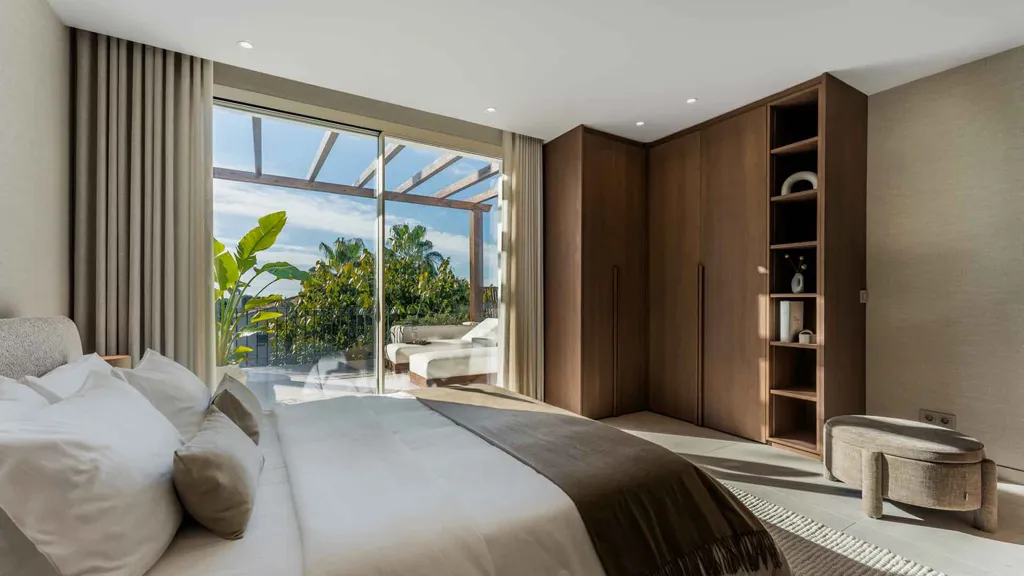 Chambres - Corner Semi-Detached Villa with Pool in Marbella