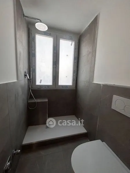 Salles de bain - Mansarded Apartment in Art Deco Building, Turin