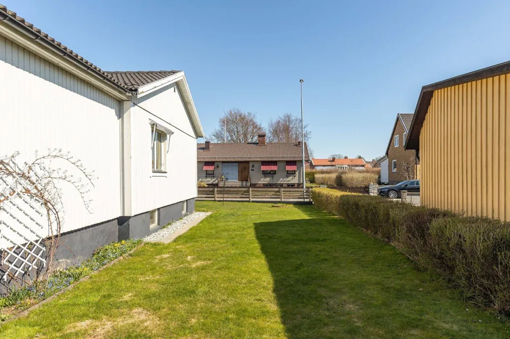 Jardin - Terraced Villa with Garden in Värsås