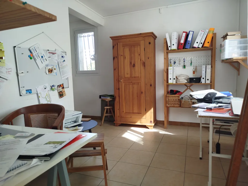 Office - Family House with Pool in Quiet Area