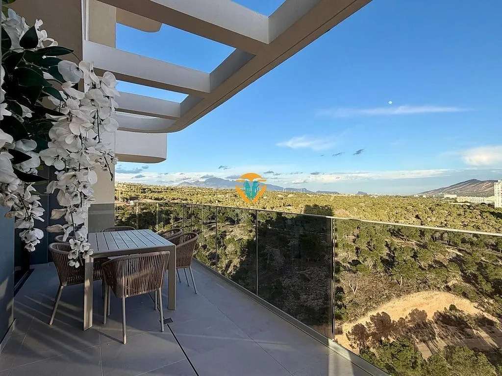 Balcony - Apartment with Pool and Terrace in Benidorm