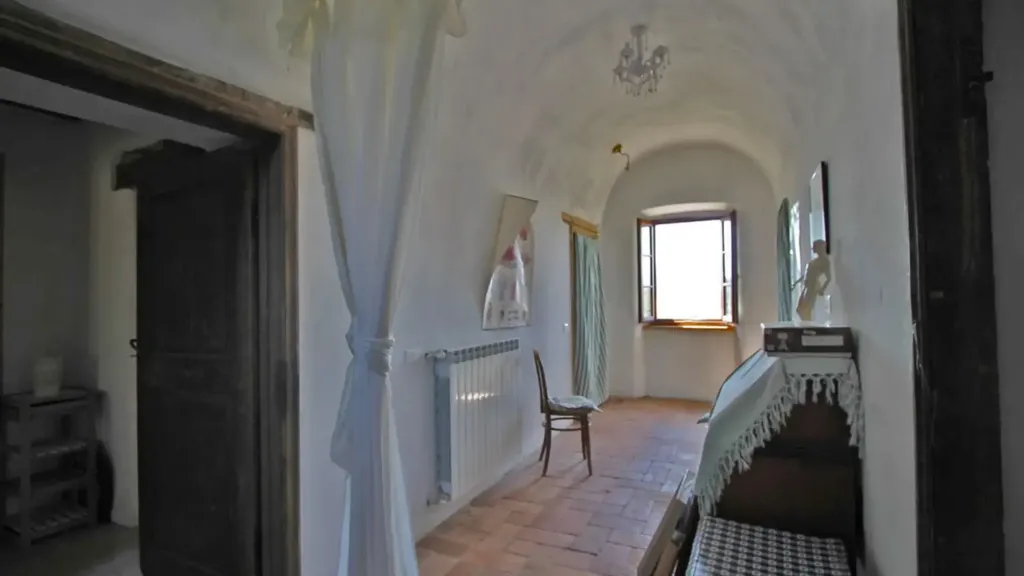 hallway_entrance