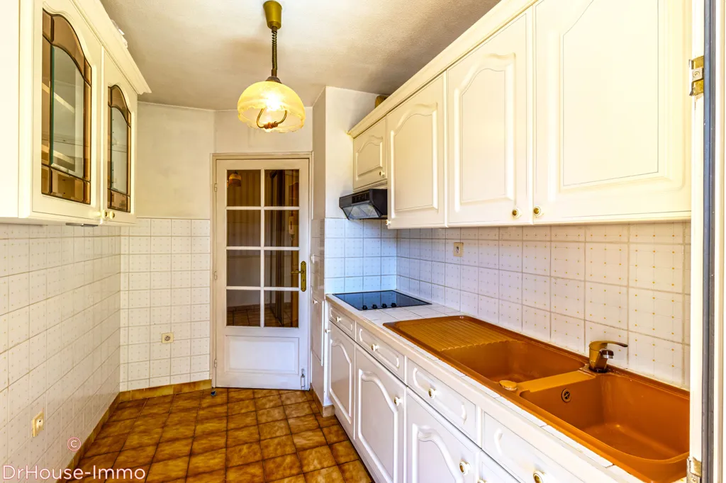 Cuisine - Appartement avec Loggia et Balcon à Cavalaire-sur-Mer