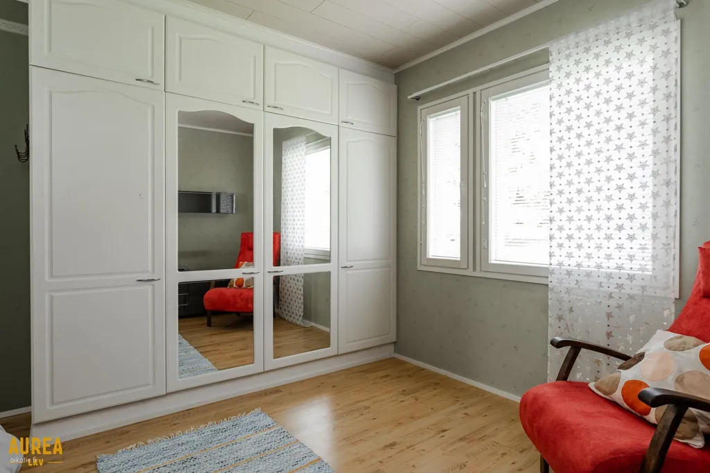 Stanze - Modernised Detached House with Garden in Ii