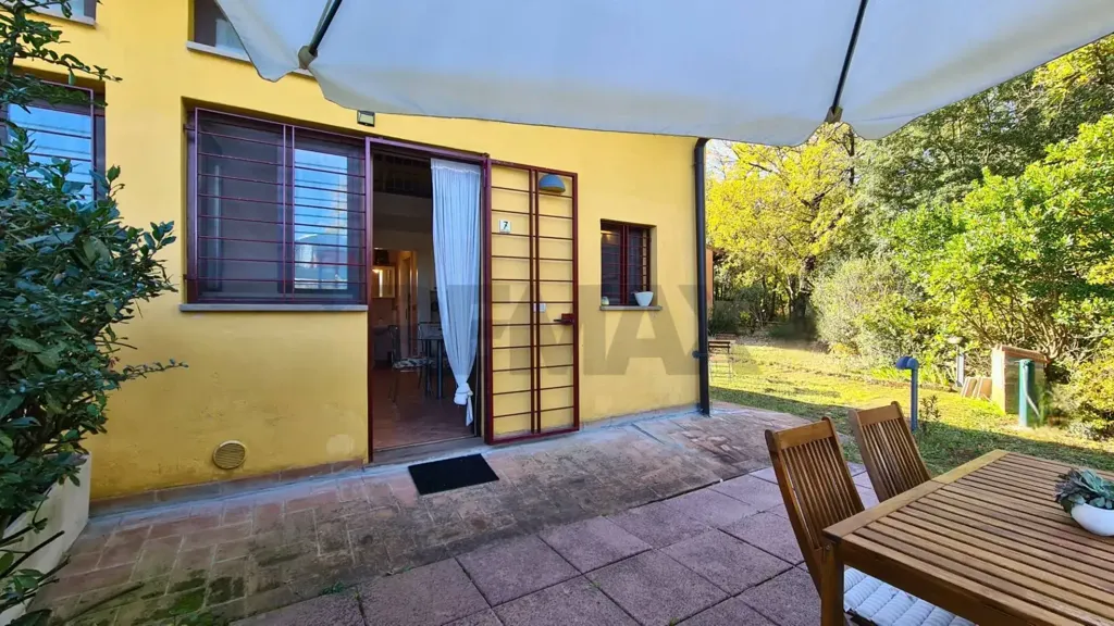 Terrass - Bifamiliar Villa with Garden in Gambassi Terme