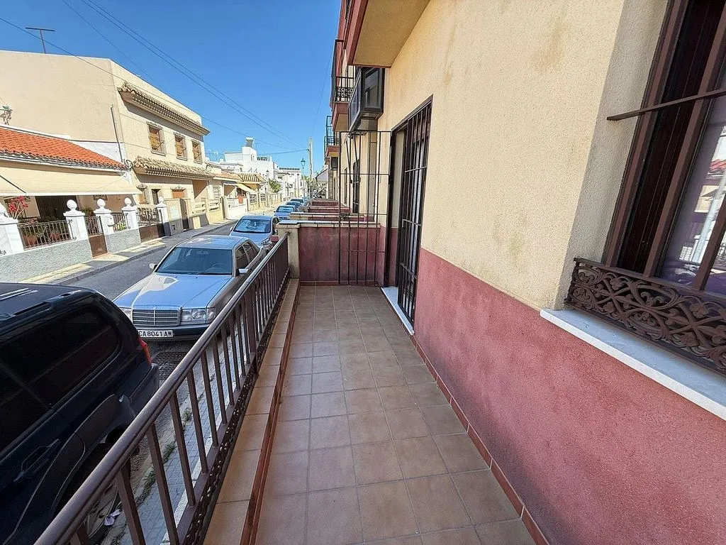Balcony - 2-Bed Apartment with Terrace in Chipiona