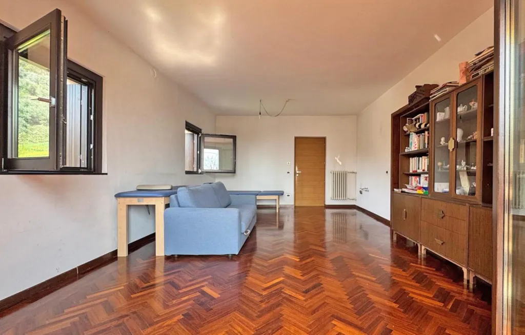 Apartment with Garden View in Cellatica