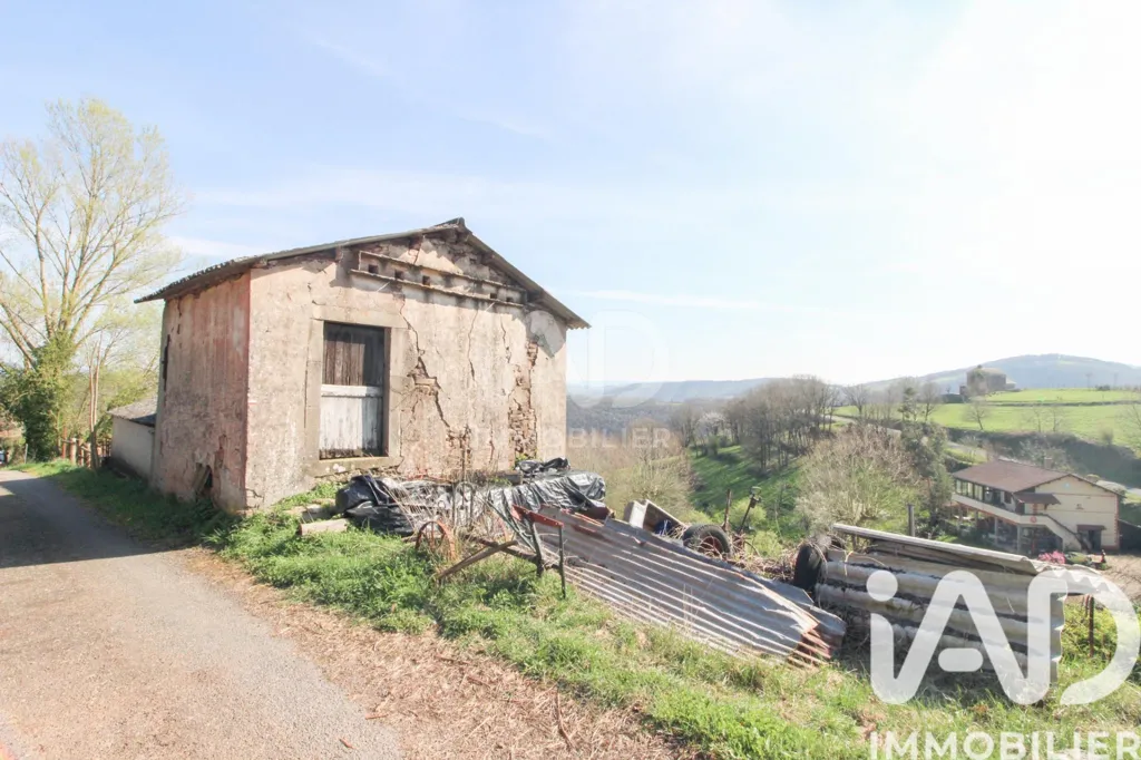 Esterno - 1850s Farmhouse with Garage in Broquiès