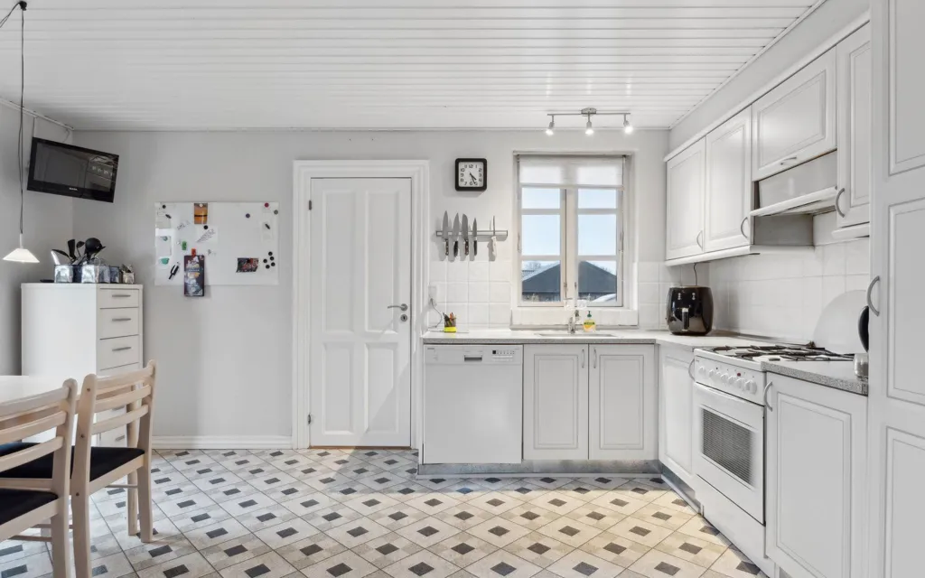 5-room house in Engesvang