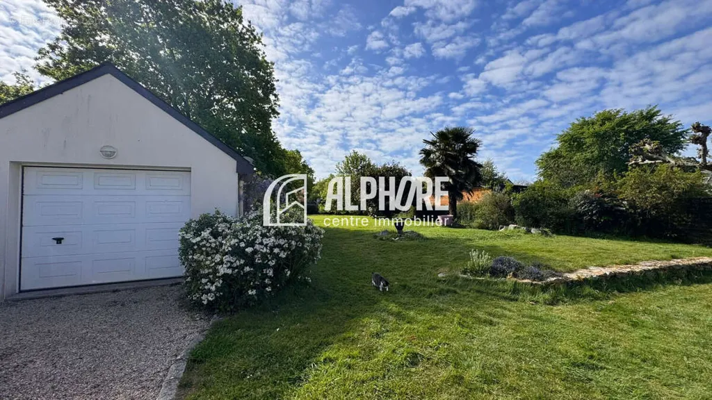 Jardin - Maison Moderne avec Pergola à Guérande