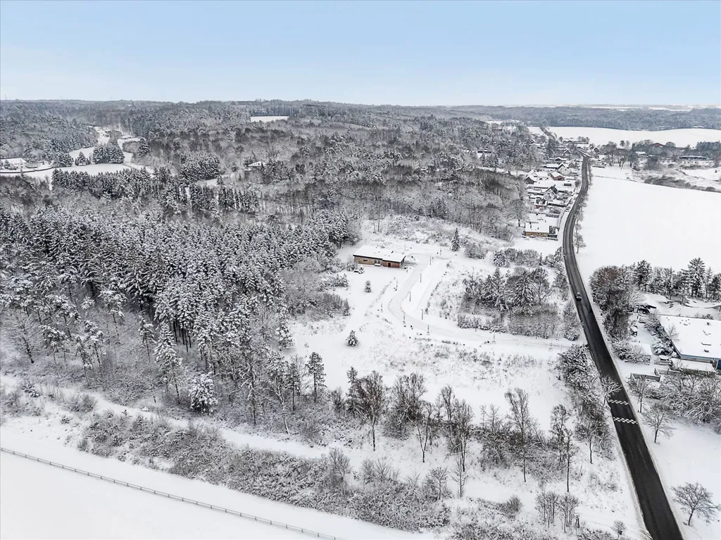 Vue aérienne - Year-Round Plot with 4G Coverage in Støvring