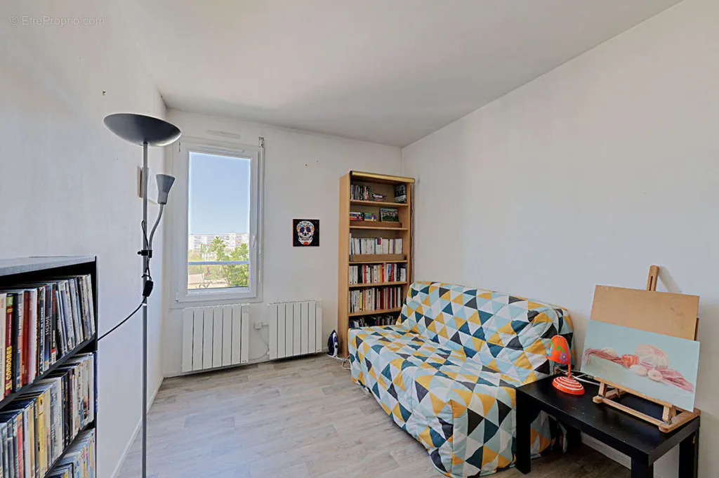 Séjour - Appartement 4 Pièces avec Vue Panoramique sur Paris
