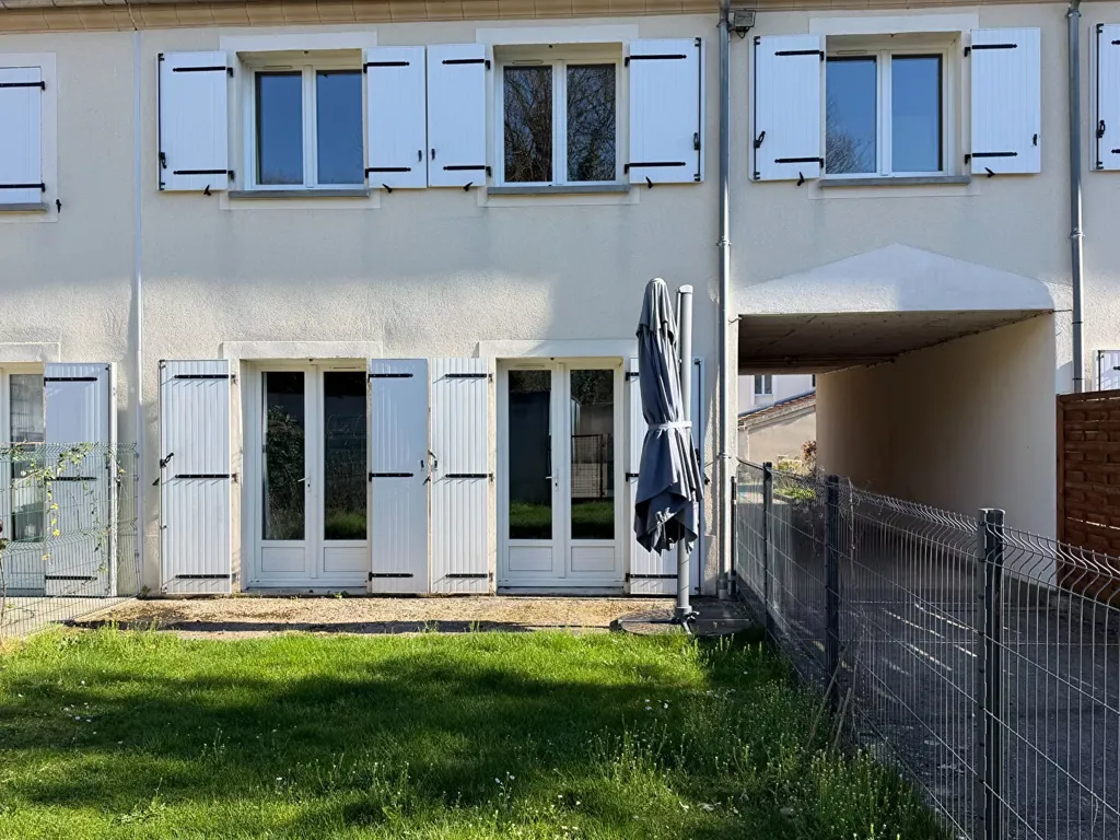 Esterno - Six-Piece House with Garden in Penchard