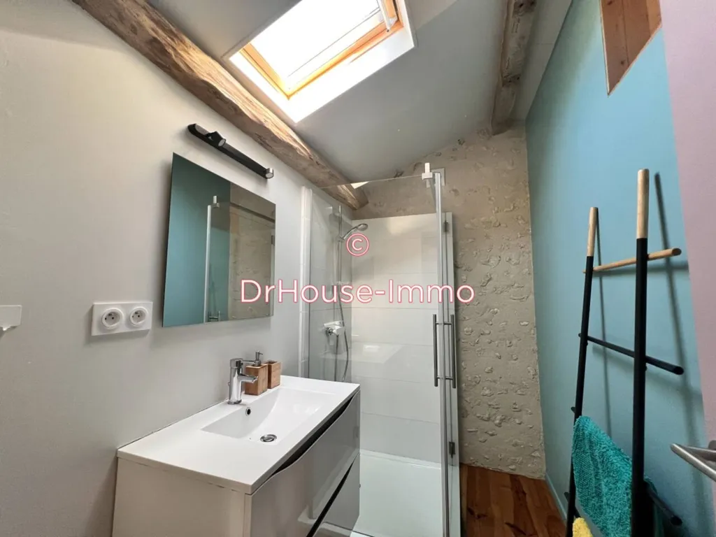 Salles de bain - Domaine avec Piscine et Gîtes à Ribérac