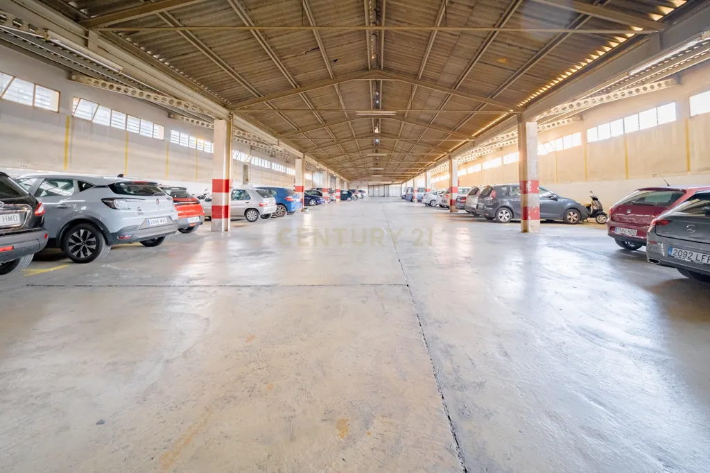 Garage - Apartment with River View and Terrace in Campanar