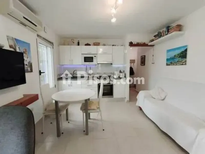 Soggiorno - Corner Flat with Garden View in Barranco Parra