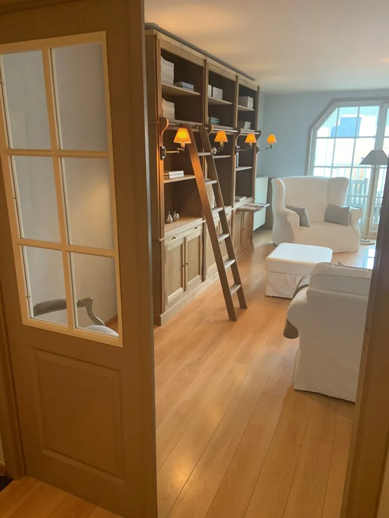 Elutuba - Duplex Apartment with Terrace in Waregem