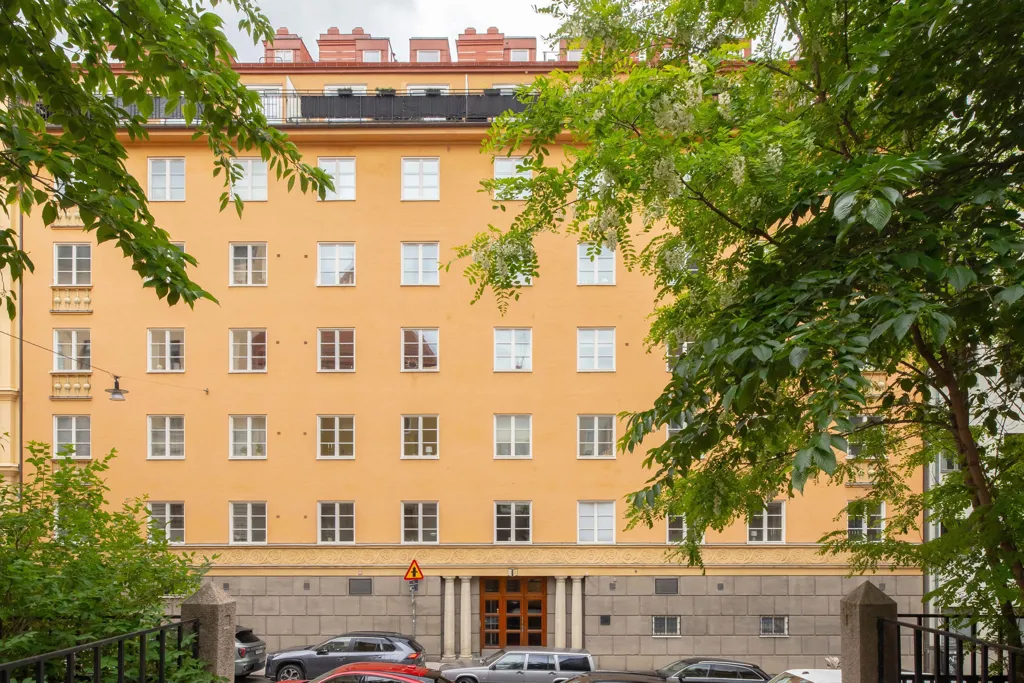 Välivaade - Twin-Unit Flat with City Views in Vasastan