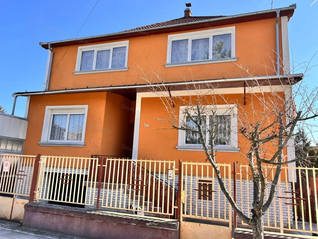Esterno - Two-Unit Family House in Gödöllő